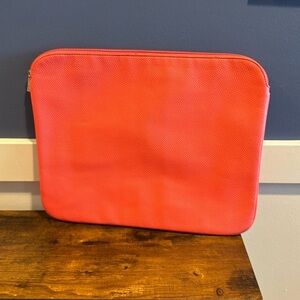 LIKE NEW - Jewel by Thirty-One Laptop Case coral color